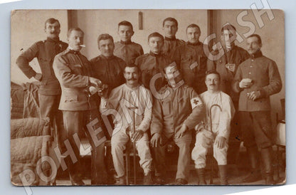 Pohlednice vojáci s lékařským personálem WWI (M3156)