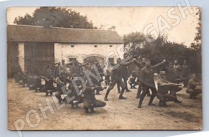 Pohlednice vojáci ve výcviku etnografie (M3160)