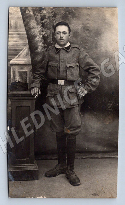 Pohlednice herec ve vojenské uniformě pozdrav (M3162)