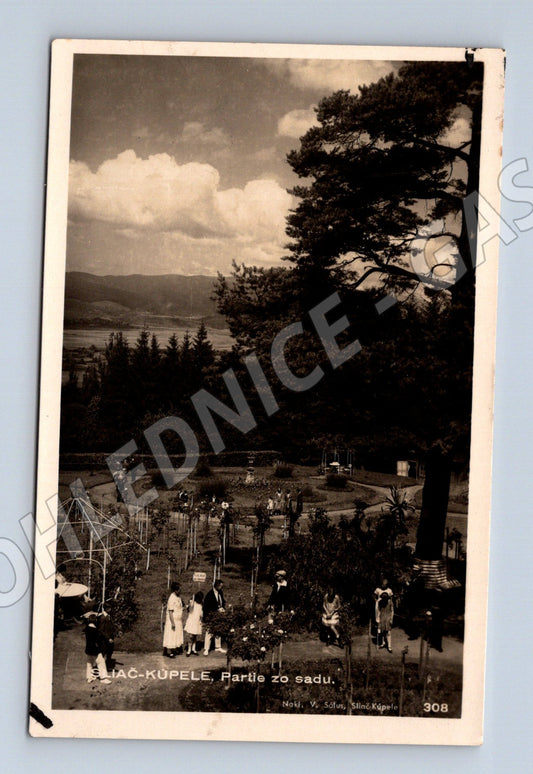 Pohlednice Slovensko Kľač-Kúpele, partie zo sadu (M31673)