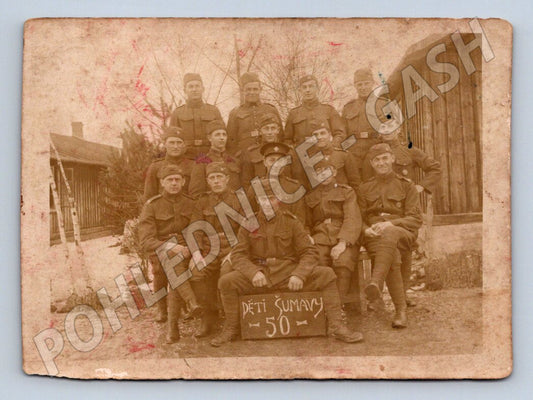 Postcard Children of Šumava 50th military group (M3181)
