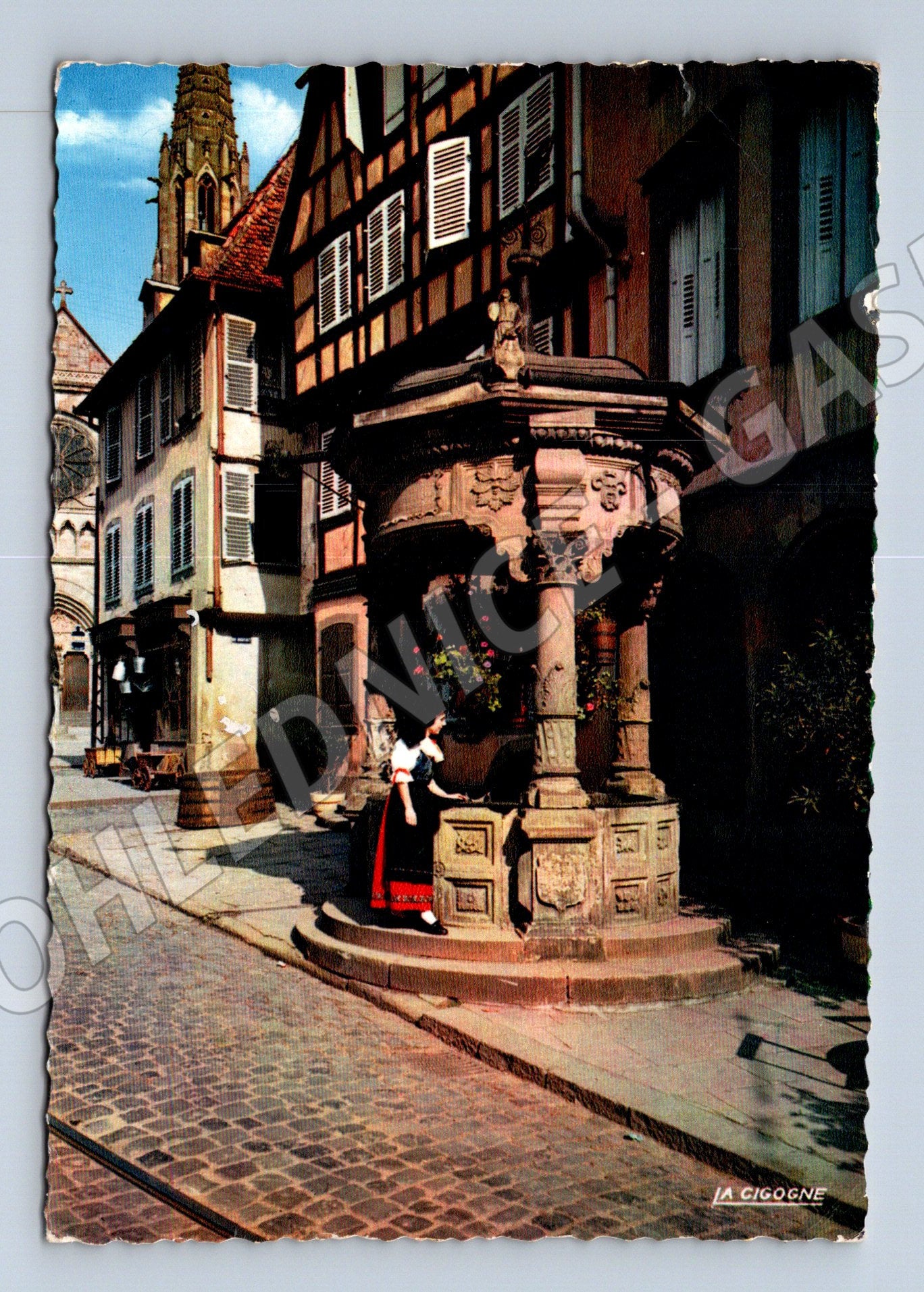 Pohlednice Francie Obernai kašna tradiční kroj 1959 (M31843)