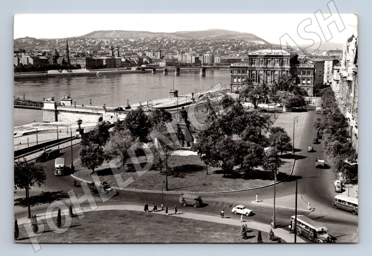 Pohlednice Maďarsko Budapešť DunaPart s provozem (M31945)