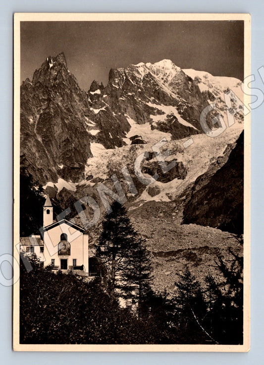 Pohlednice Itálie Courmayeur kostel a hora (M31952)