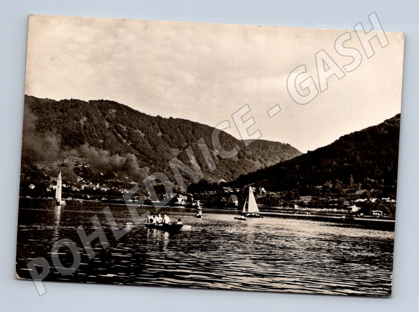 Pohlednice Ústí nad Labem - Vaňov řeka s loděmi (M32147)
