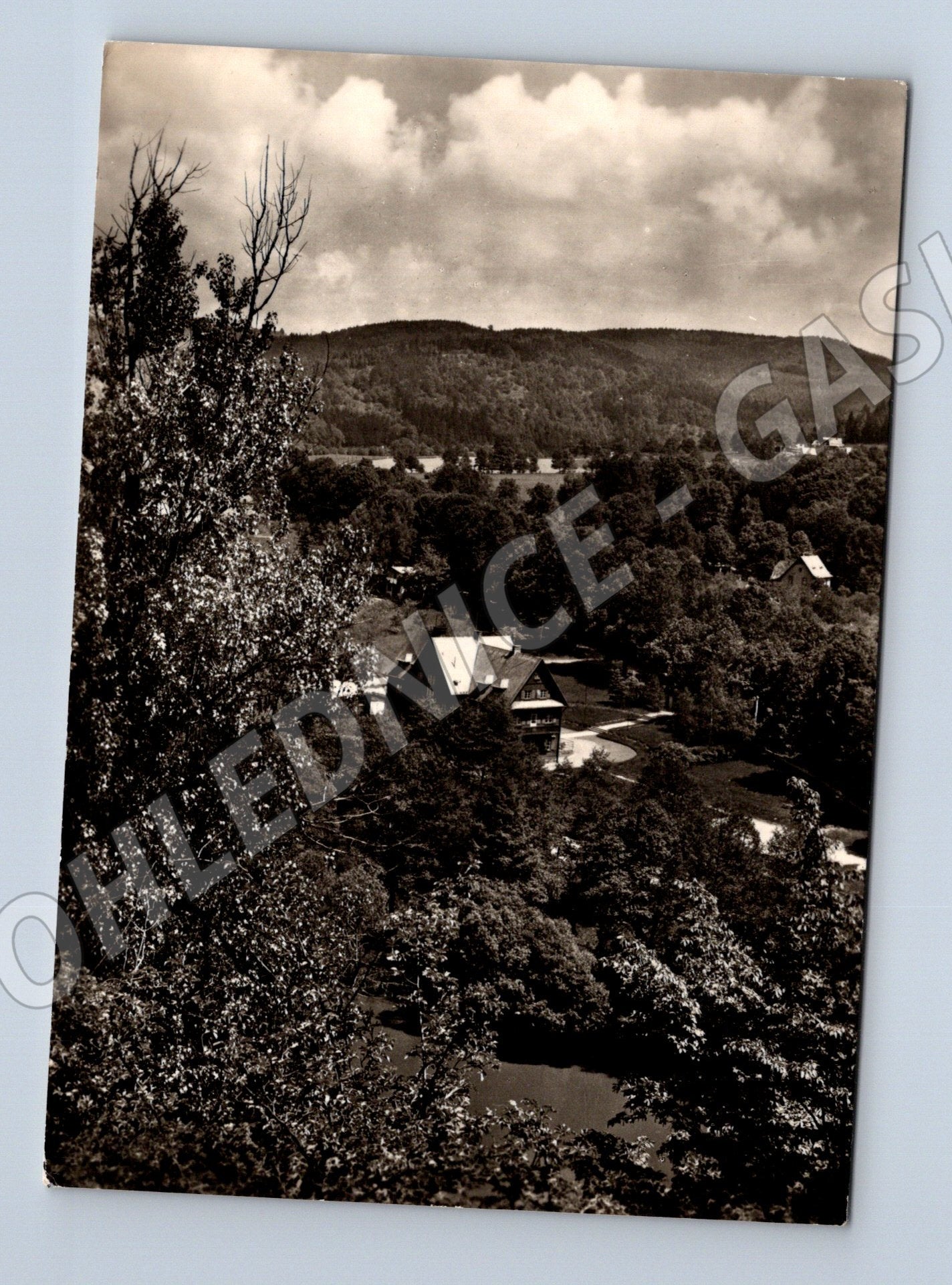 Pohlednice Zlenice Sázavka osada a chata 1967 (M32150)
