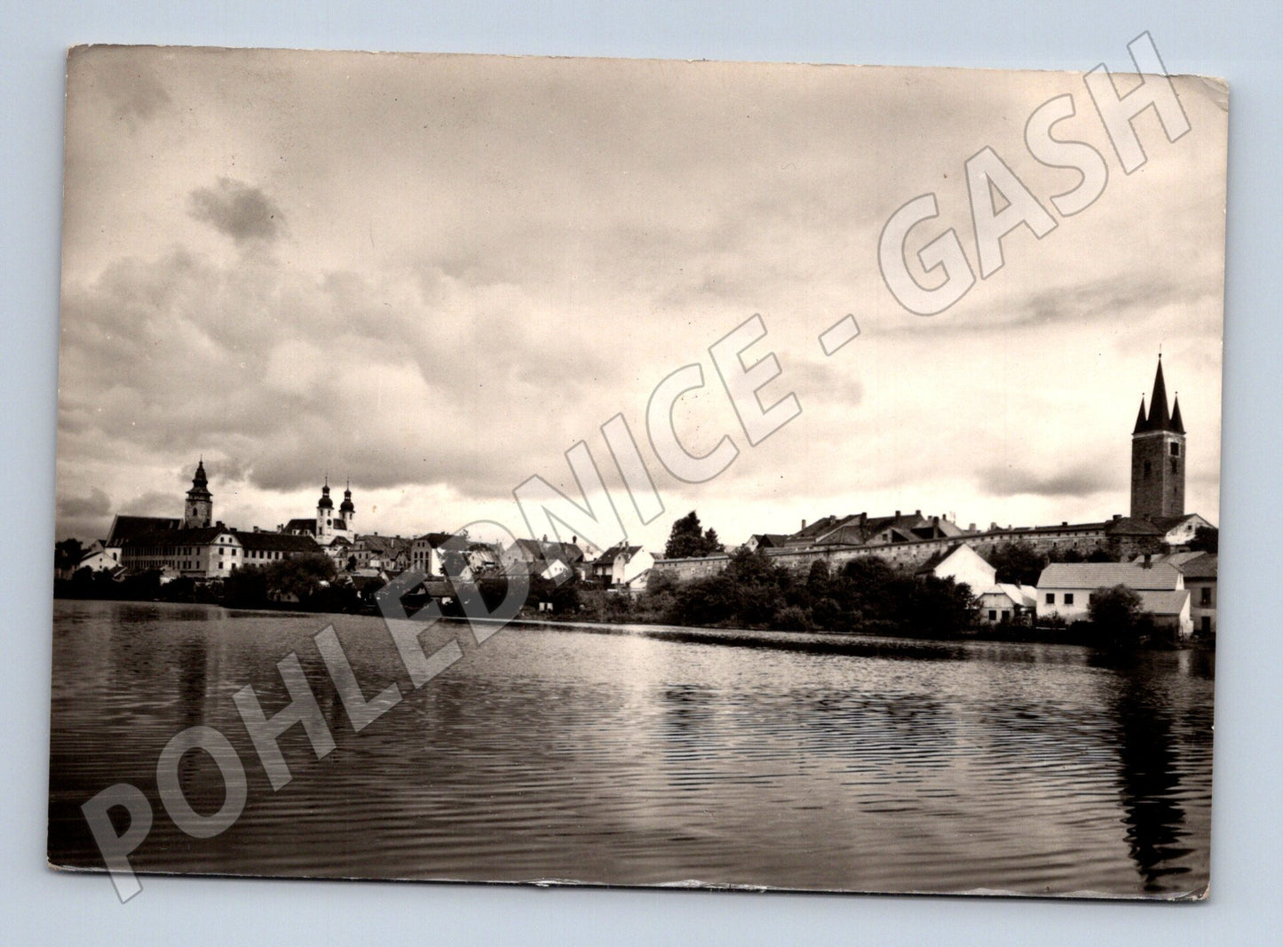 Pohlednice Telč panorama města s rybníkem 1948 (M32174)
