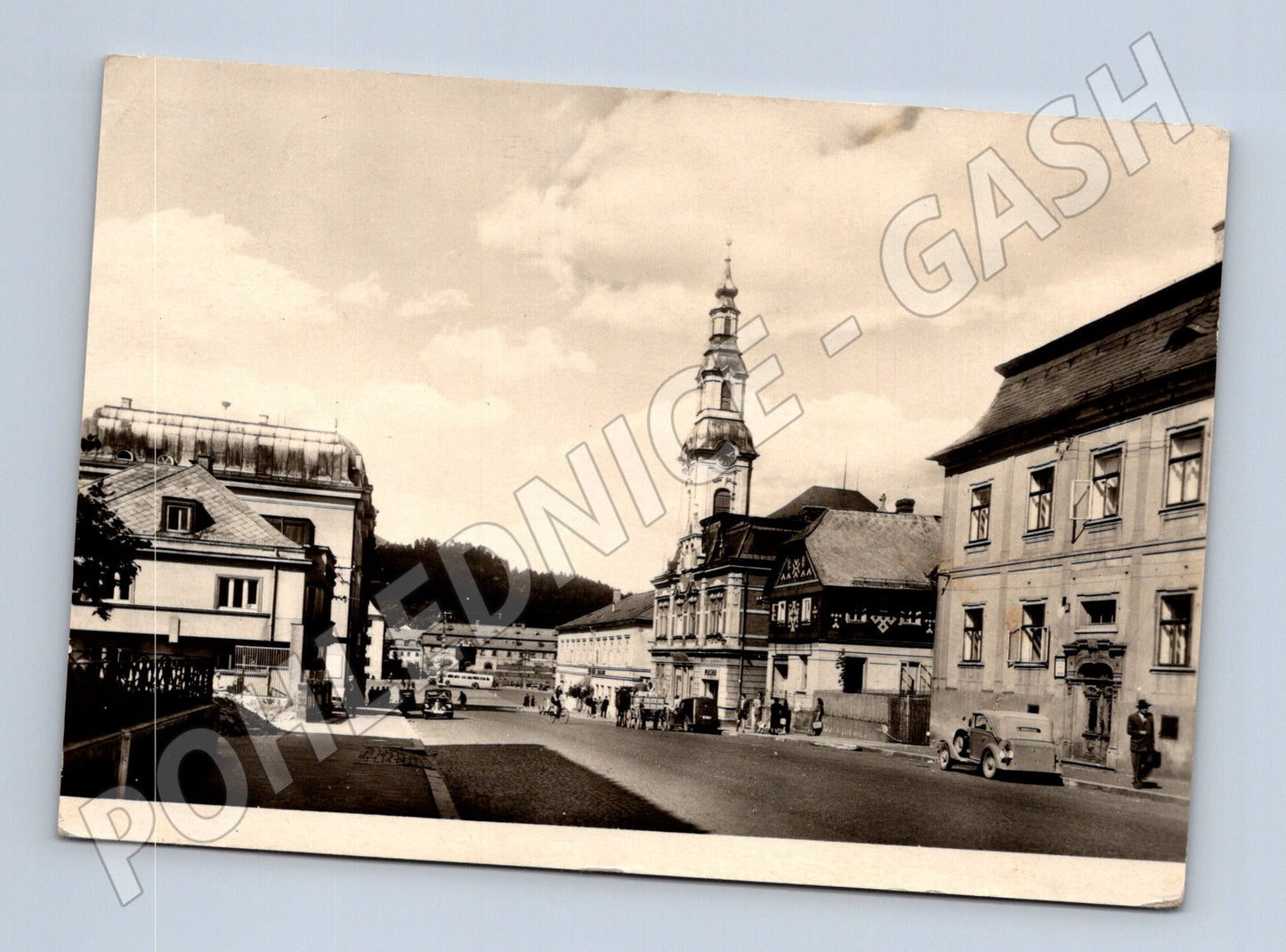 Pohlednice Nový Bor uliční scéna (M32184)