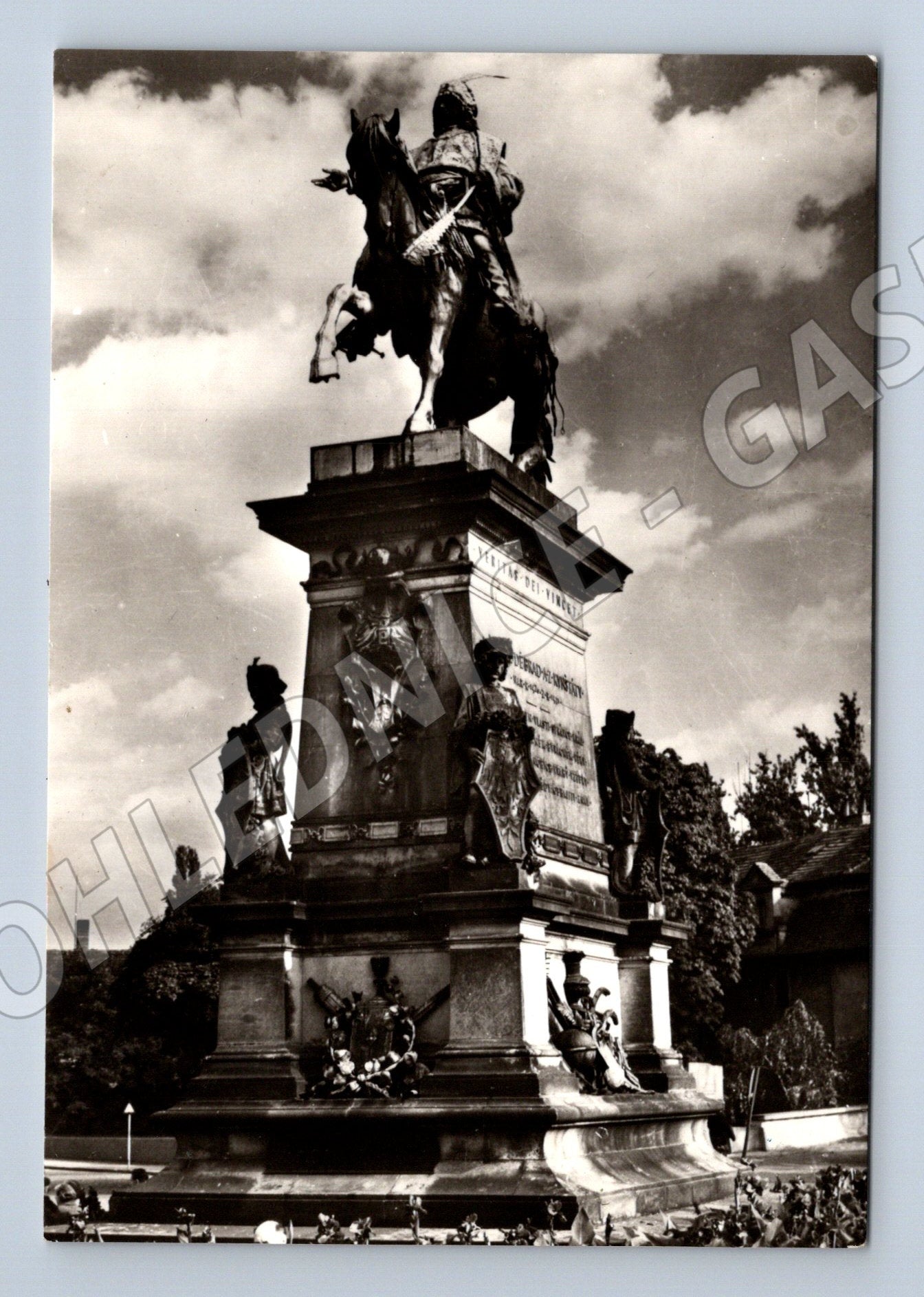 Pohlednice Poděbrady Socha krále Jiřího 1987 (M32215)