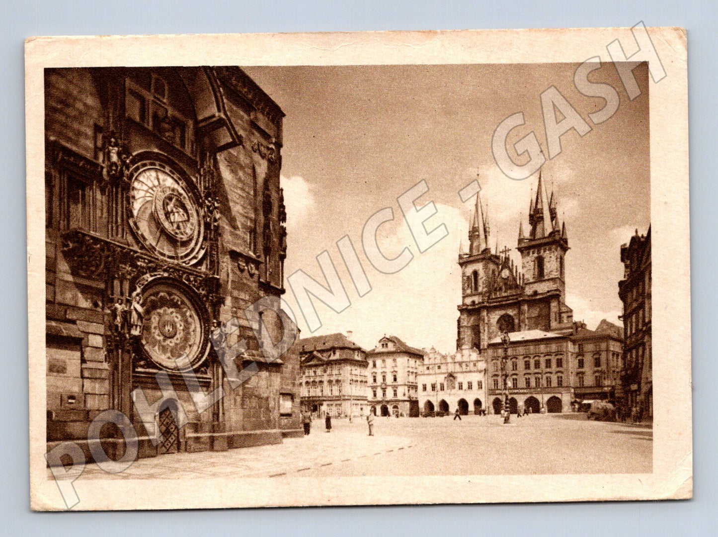 Pohlednice Praha Staroměstské náměstí Orloj Týnský chrám 1945 (M32231)