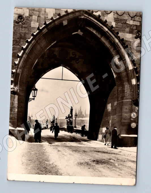 Pohlednice Praha Karlův most průhled 1958 (M32247)