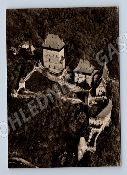 Pohlednice Karlštejn hrad letecký pohled (M32276)