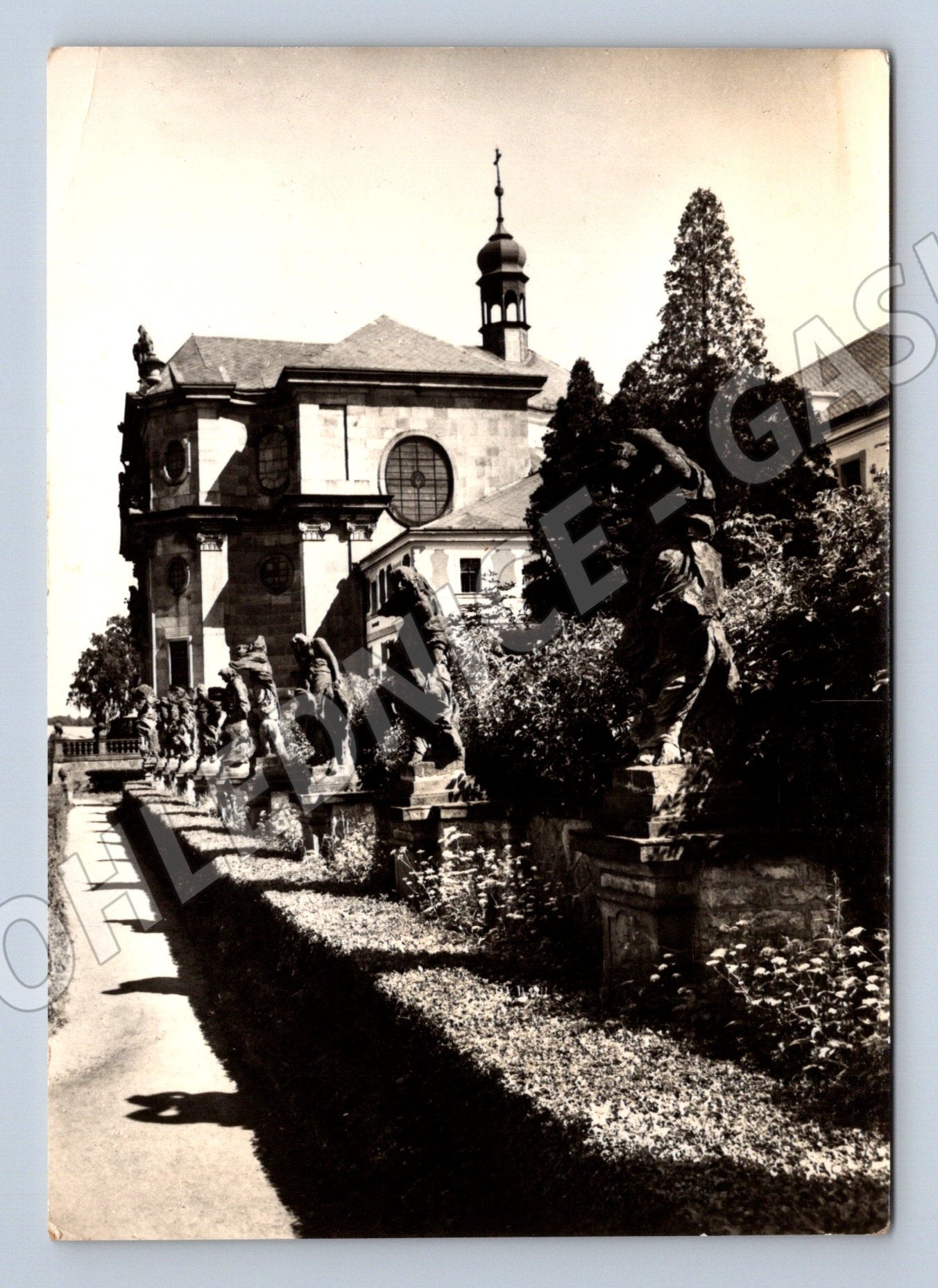 Pohlednice Kuks zámek s alegorickými sochami (M32279)