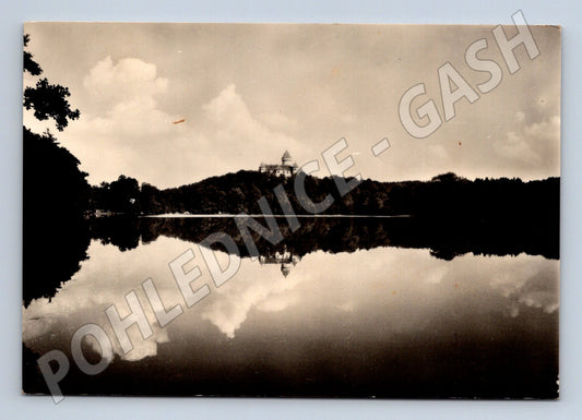 Pohlednice Konopiště zámek a jezero (M32291)