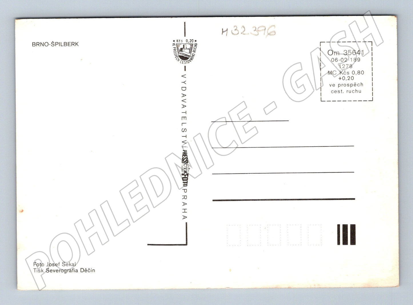 Pohlednice Brno Špilberk hrad s lidmi (M32396)