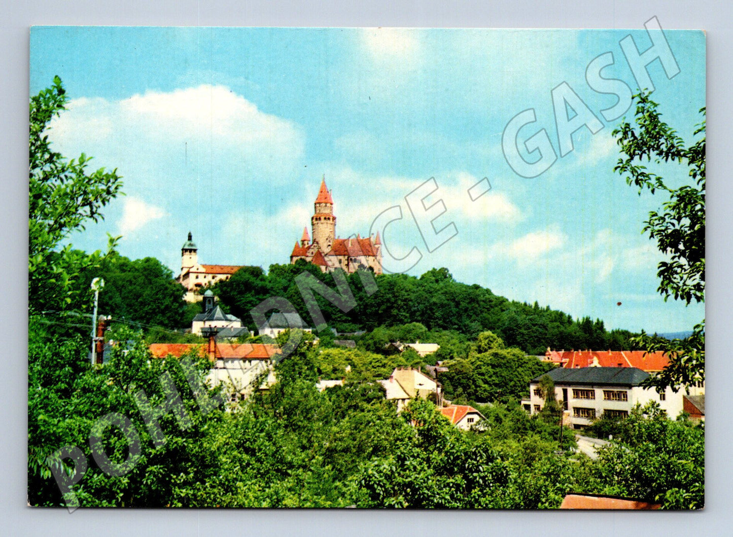 Pohlednice Bouzov celkový pohled hrad (M32398)