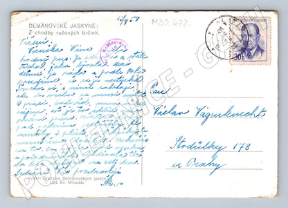 Slovensko Demänovské jaskyne z chodby ružových brčiek 1958 (M32422)