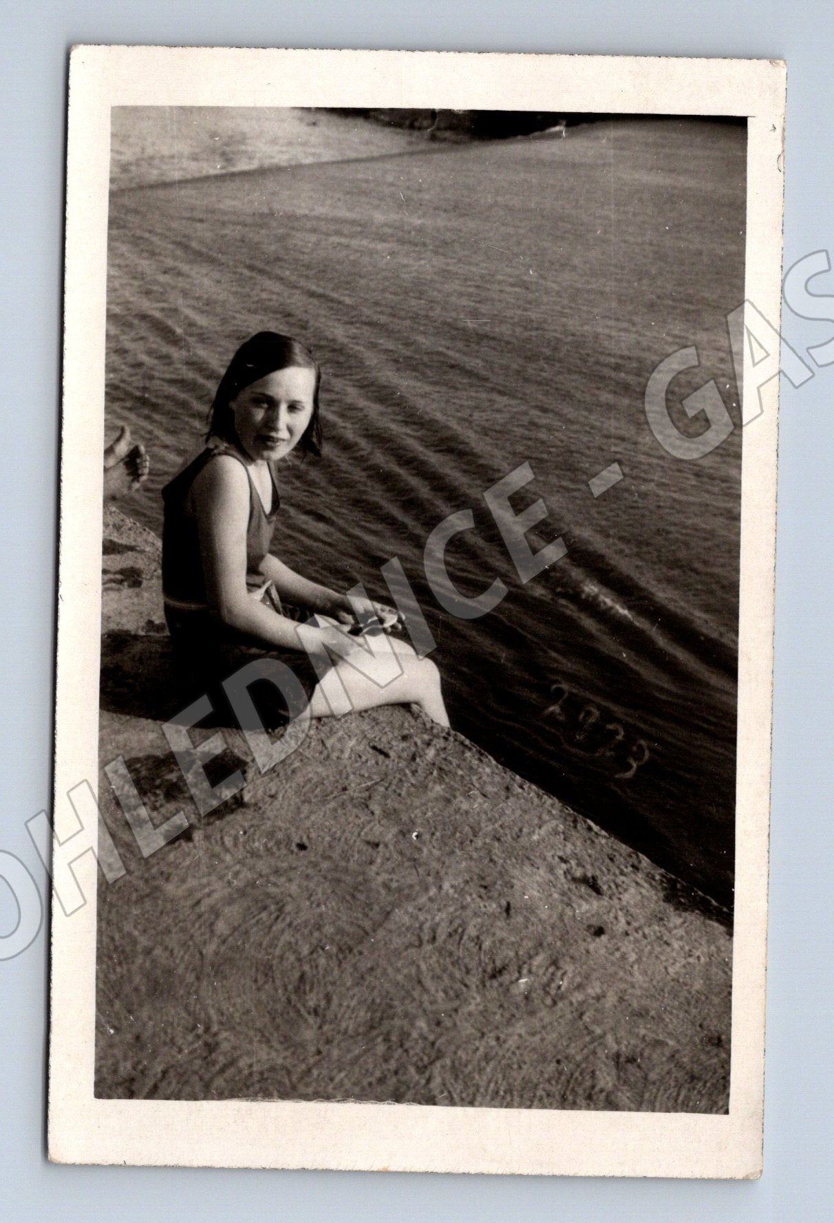 Pohlednice žena u vody 1933 (M32684)