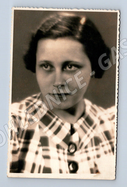 Pohlednice portrét ženy (M32686)