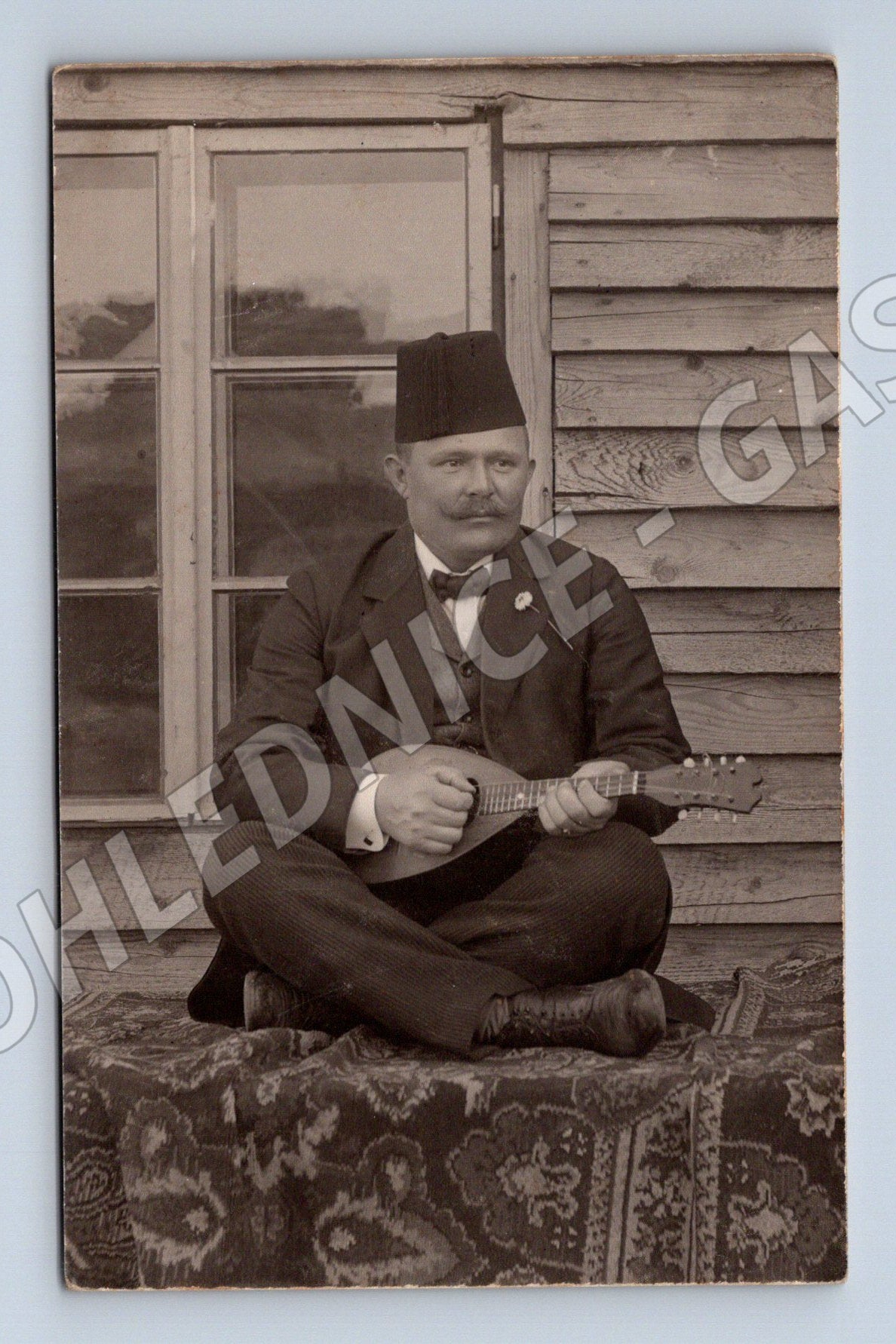 Pohlednice Bulharsko muž s mandolínou (M32718)