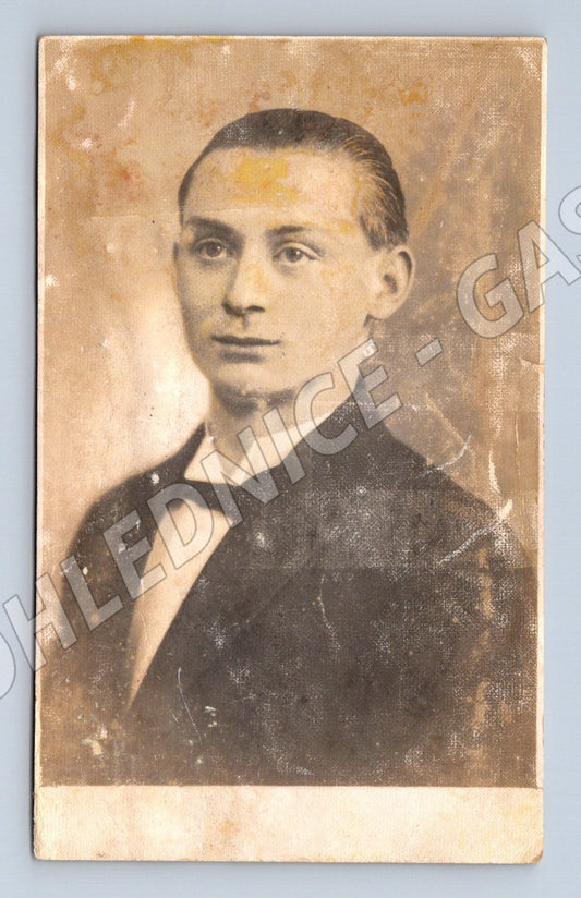 Stará fotografie Prostějov muž v obleku ateliér E. Holub (M32719)