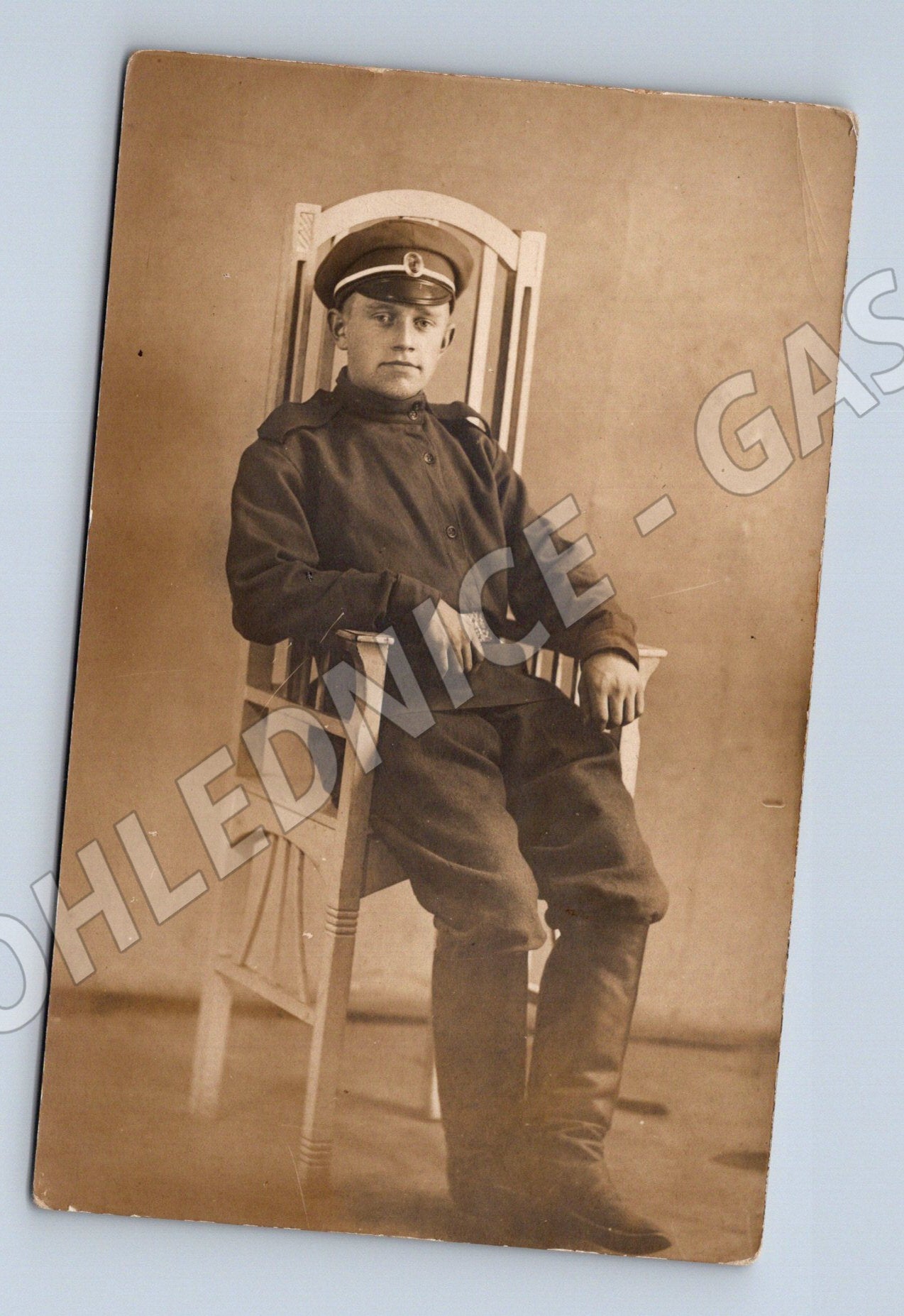 Pohlednice voják v uniformě (M32768)