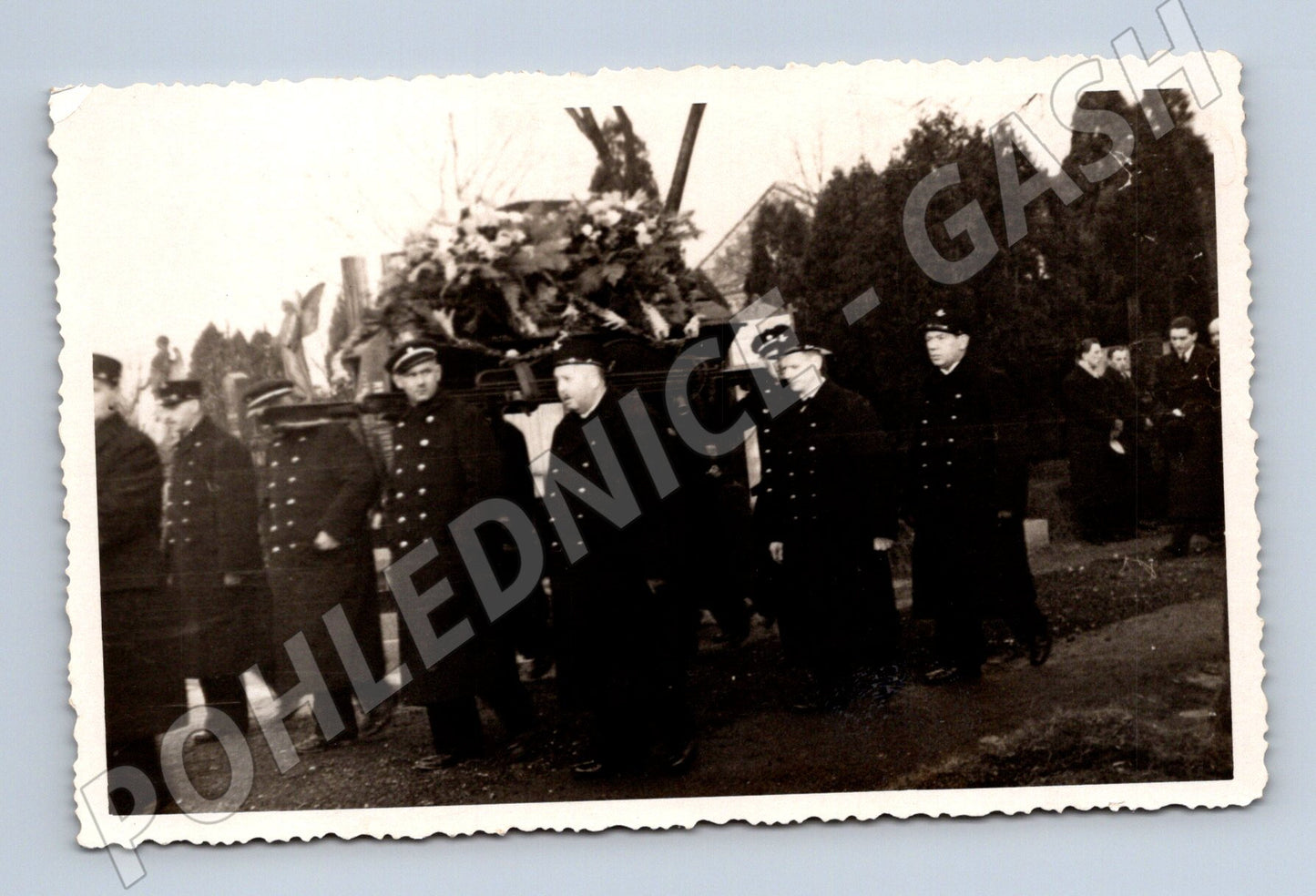 Stará fotografie Praha Vinohrady pohřební průvod (M32772)
