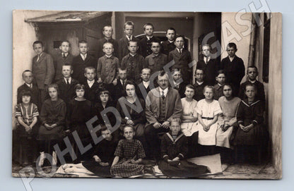 Stará fotografie Sp. Nová Ves školní třída s učitelem (M32799)