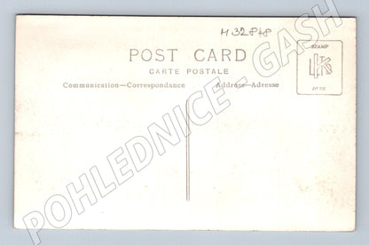 Pohlednice muž pes budova (M32848)