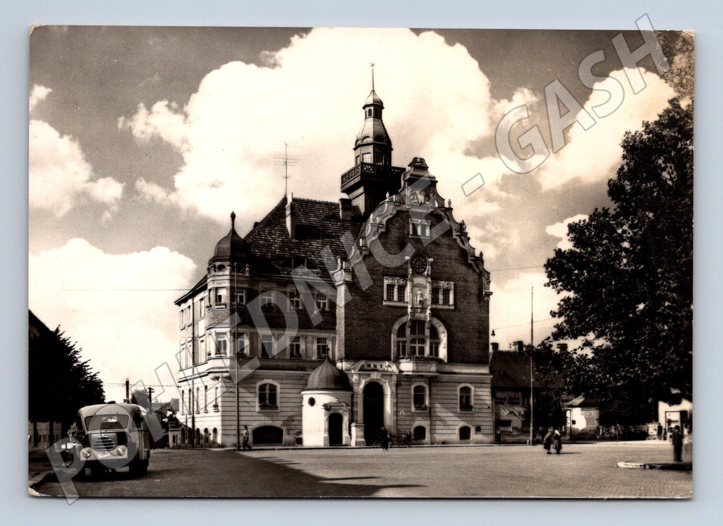 Pohlednice Hodonín radnice Gottwaldovo náměstí (M32938)