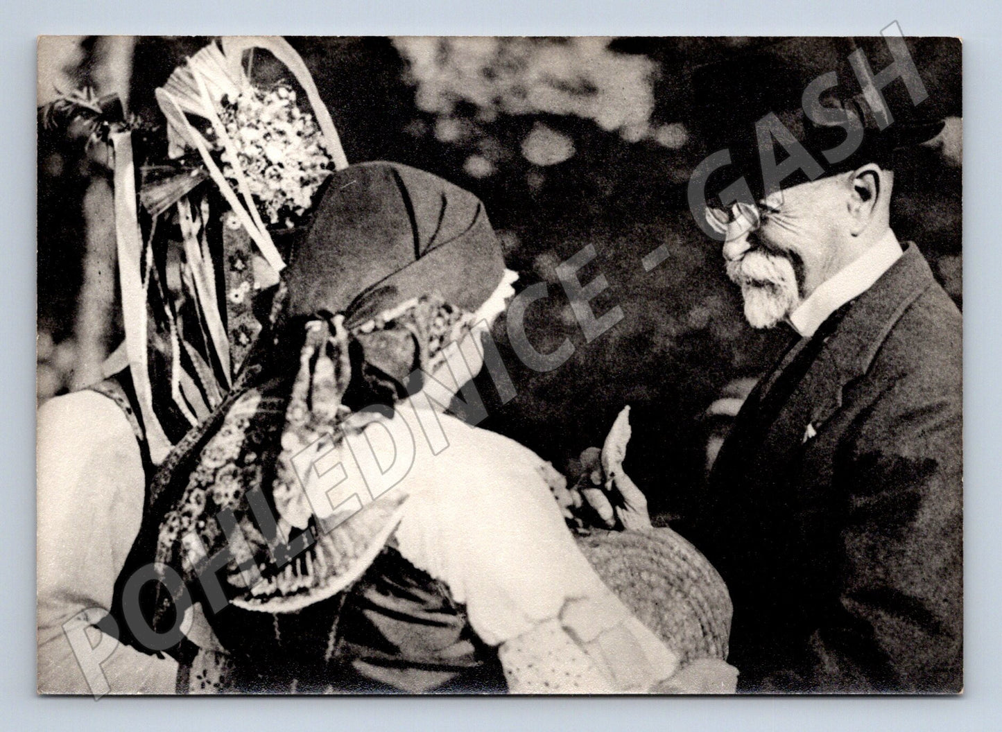 Stará fotografie folklorní motiv TGM a ženy v krojích (M32978)