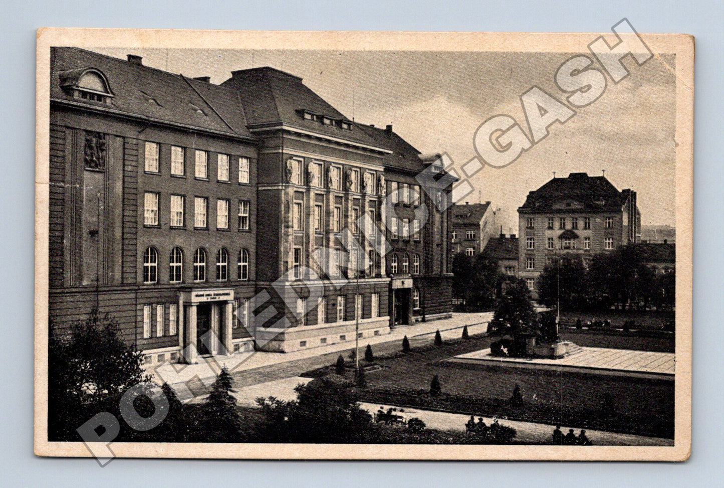 Pohlednice Plzeň Obchodní akademie (M33002)
