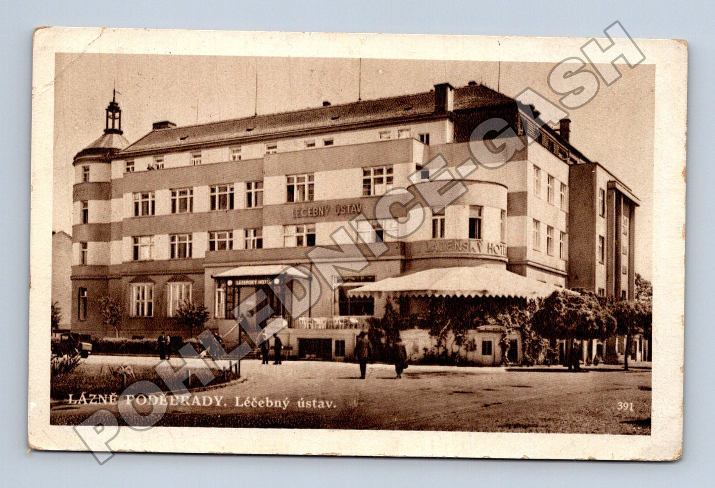 Pohlednice Poděbrady Lázeňský hotel Léčebný ústav 1930 (M33022)