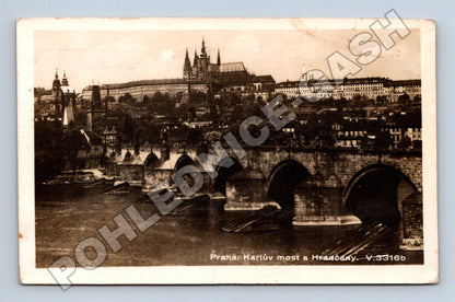 Pohlednice Praha Karlův most a Hradčany 1937 (M33056)