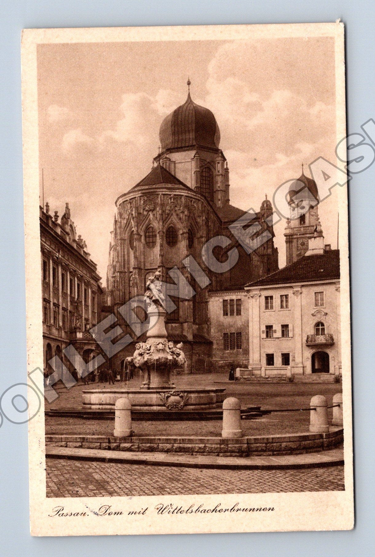 Pohlednice Německo Passau Dóm s Wittelsbacherbrunnen (M33231)