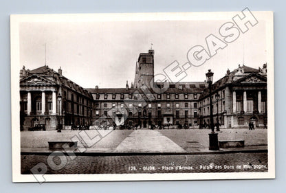 Pohlednice Francie Dijon Place d'Armes Palais des Ducs (M33364)