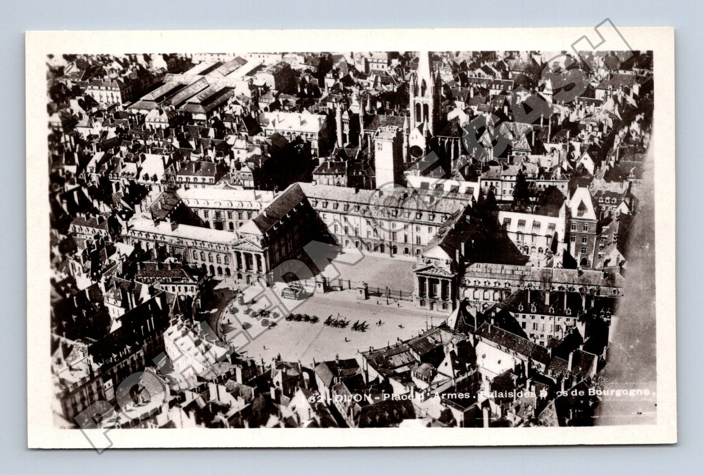 Pohlednice Francie Dijon Place d'Armes (M33365)