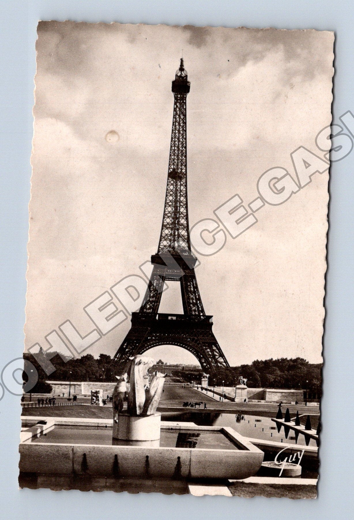 Pohlednice Francie Eiffelova věž 1944 (M33372)