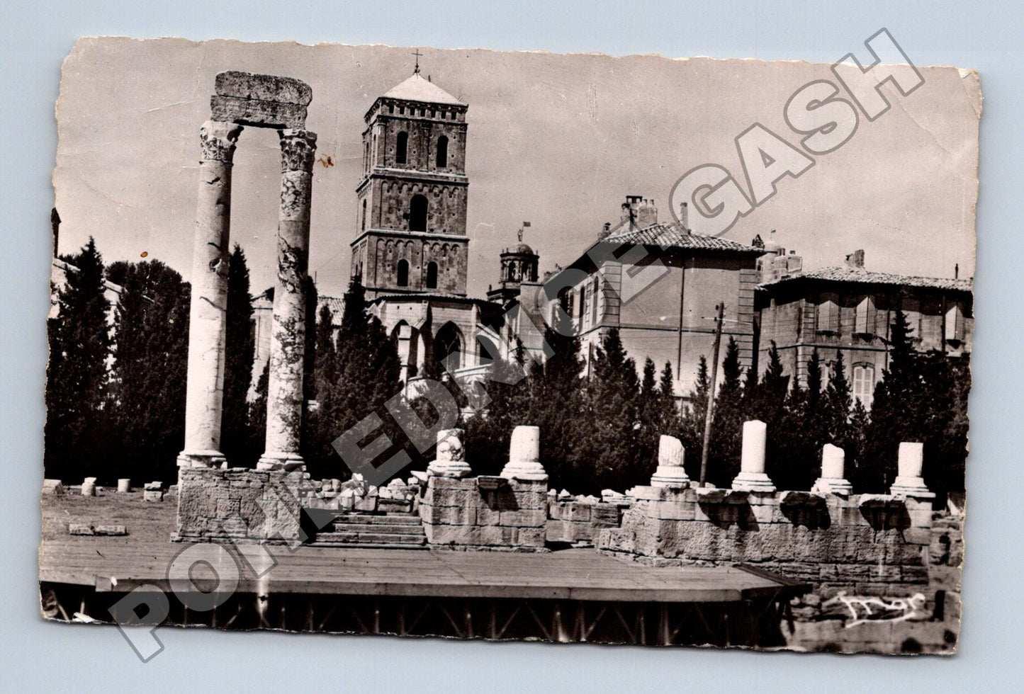 Pohlednice Francie Arles divadlo a Saint-Trophime 1953 (M33373)