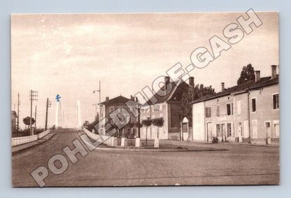 Pohlednice Francie Loyettes ulice s hotelem (M33385)