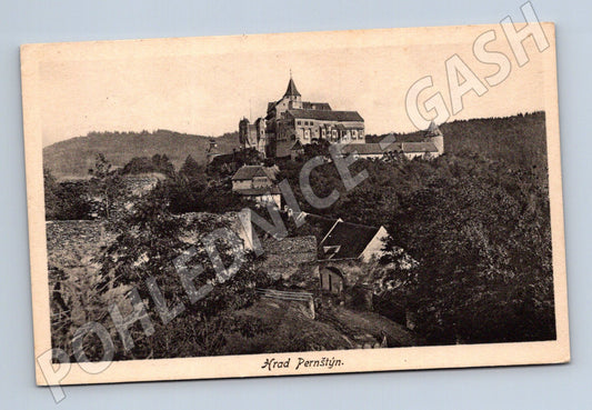 Pohlednice Pernštejn černobílý motiv (M3340)