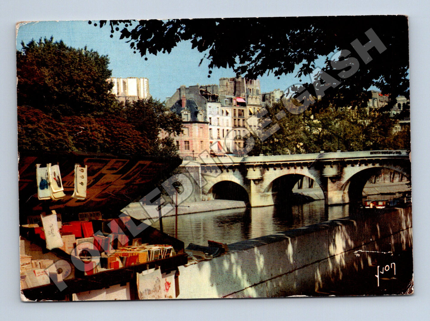Pohlednice Francie Paříž Quai de Conti s knihami (M33889)