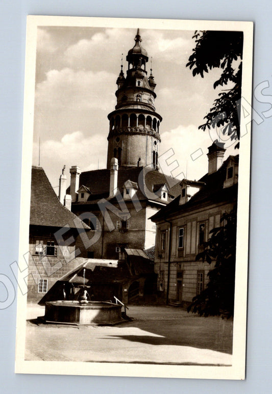 Pohlednice Český Krumlov II nádvoří zámku (M3389)