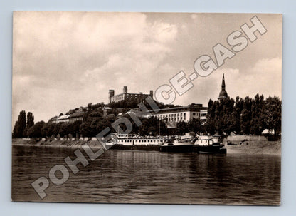 Pohlednice Slovensko Bratislava panorama, řeka s loděmi (M34158)