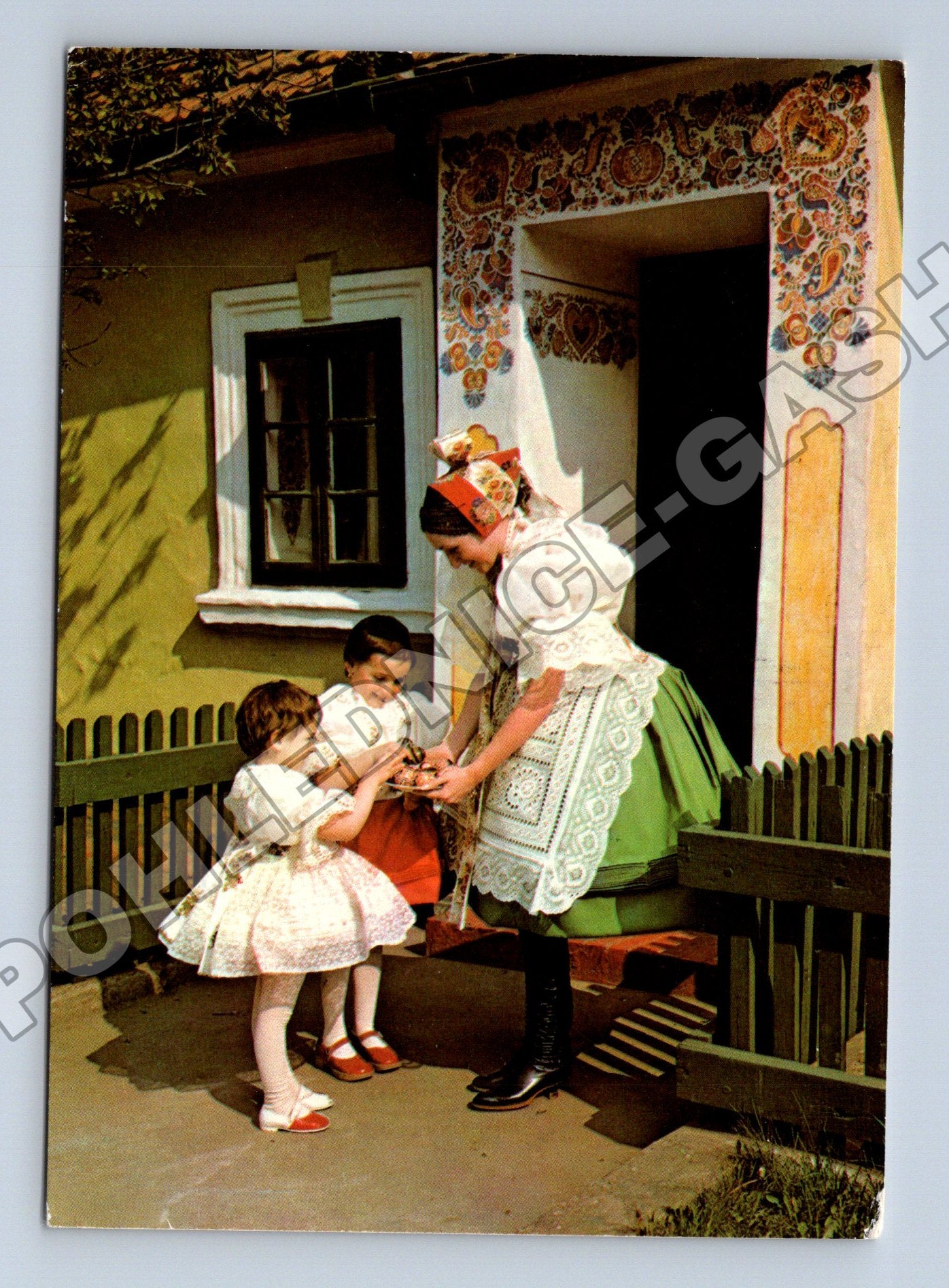 Pohlednice Československo etnografie krojované ženy 1987 (M34166)