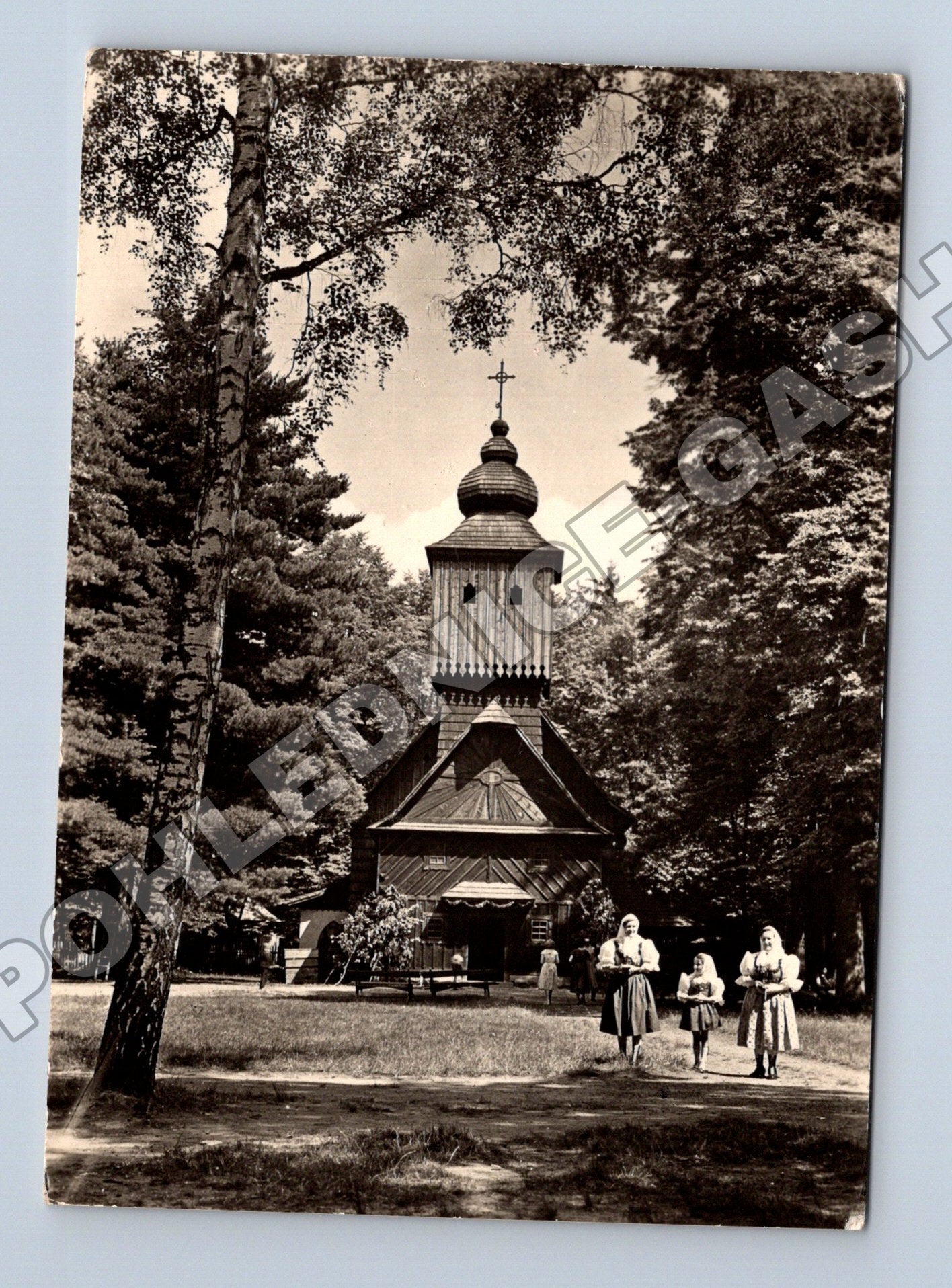Pohlednice Rožnov pod Radhoštěm Valašské muzeum kostelík (M34167)