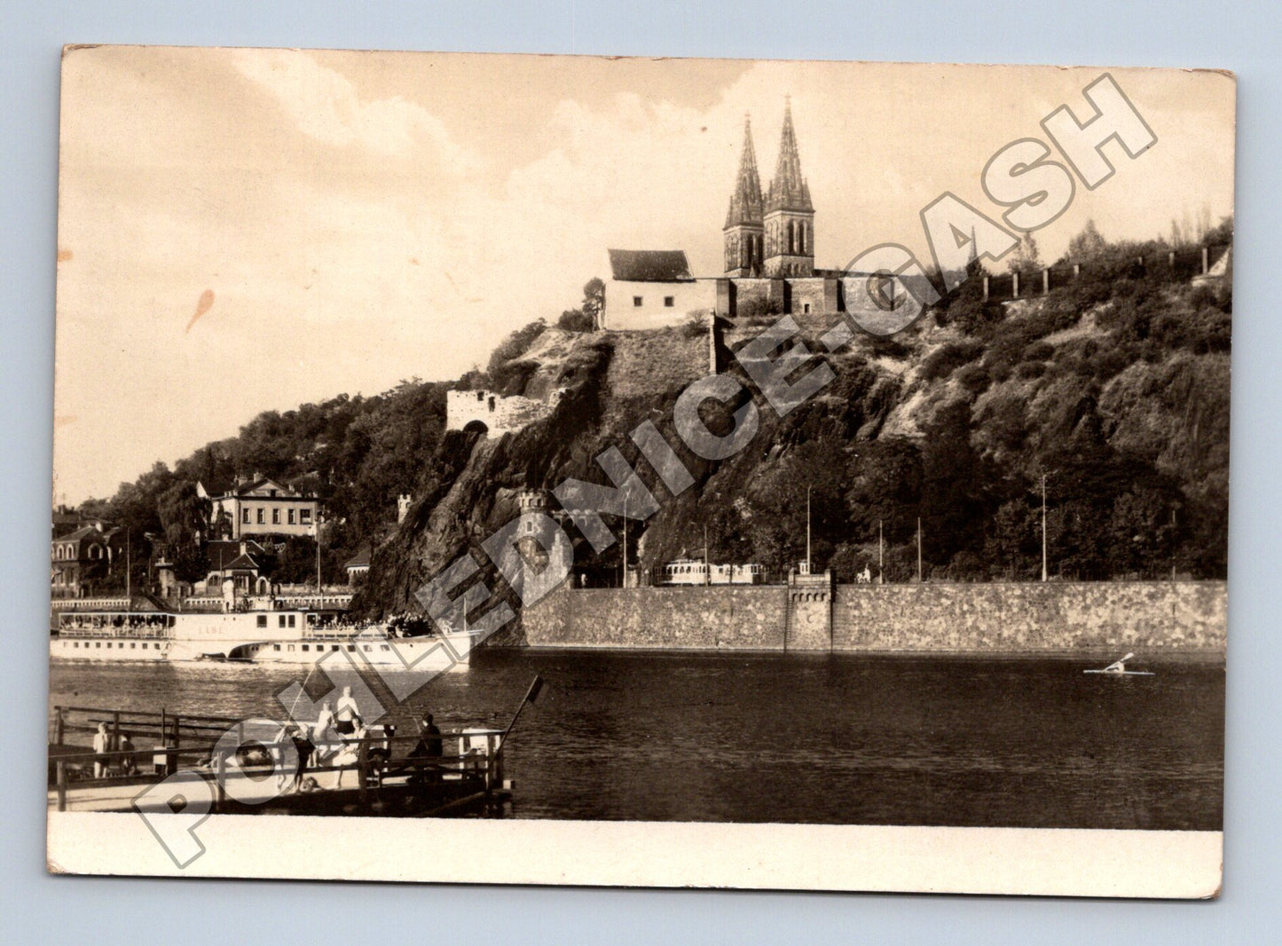 Pohlednice Praha Vyšehrad Vltava s lodí (M34177)
