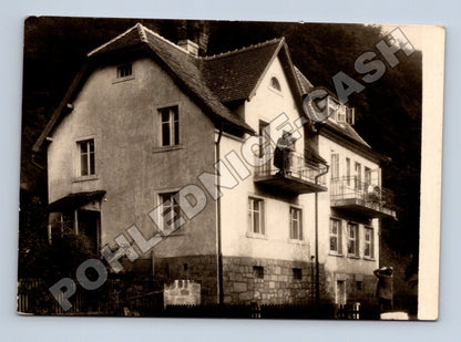 Pohlednice Hřensko dům s lidmi 1938 (M34272)