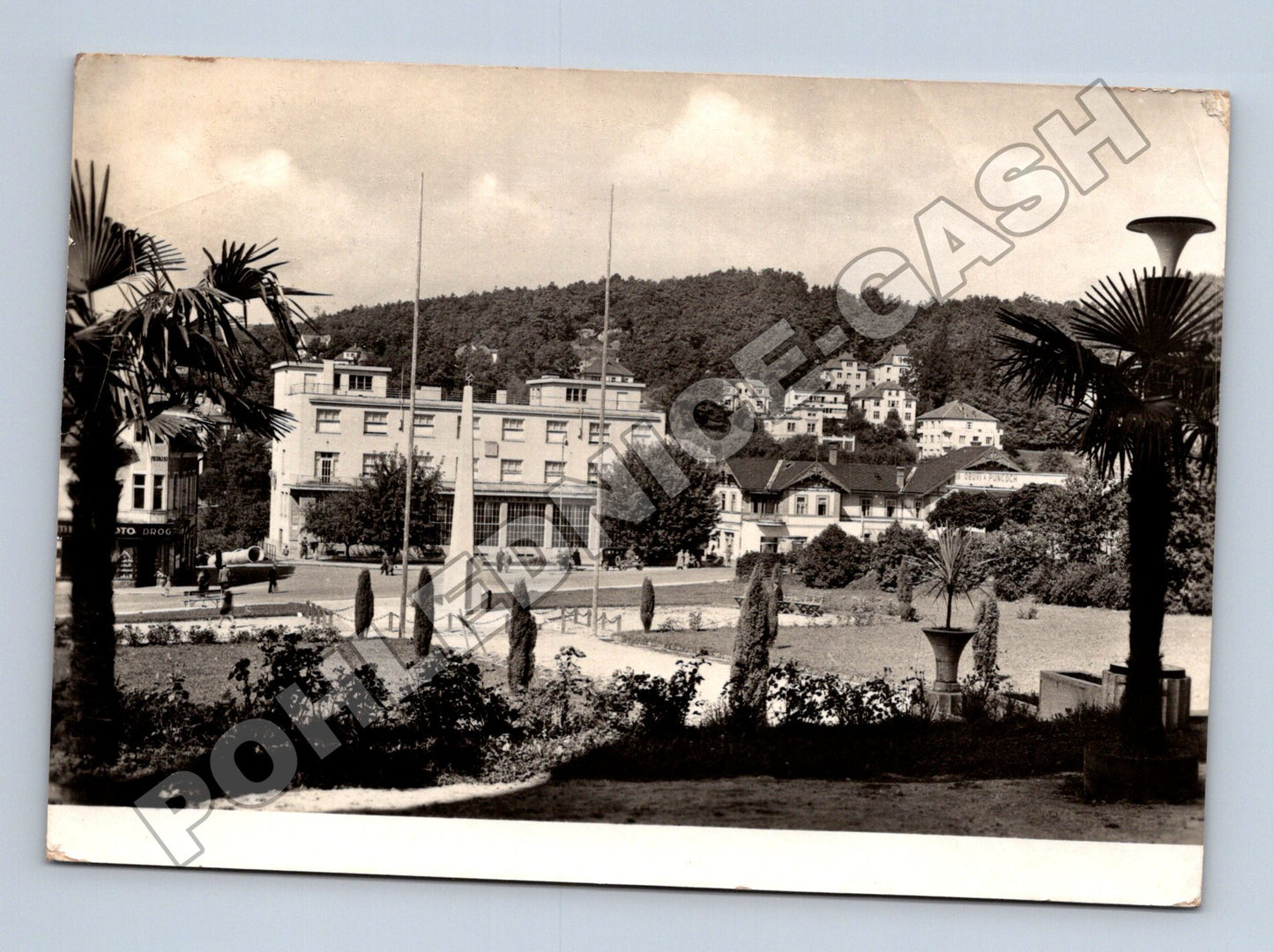 Pohlednice Luhačovice lázně park hotel 1933 (M34287)
