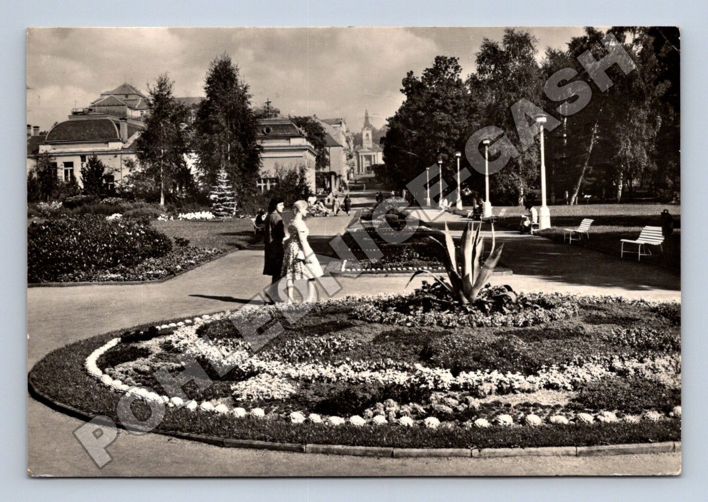 Pohlednice Františkovy Lázně sady Glauverových pramenů 1958 (M34291)